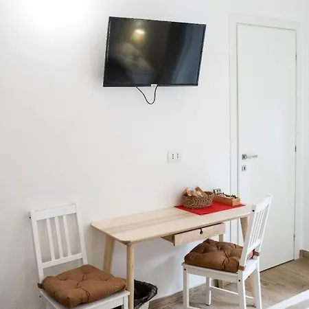 Alighieri 97 Bed and breakfast