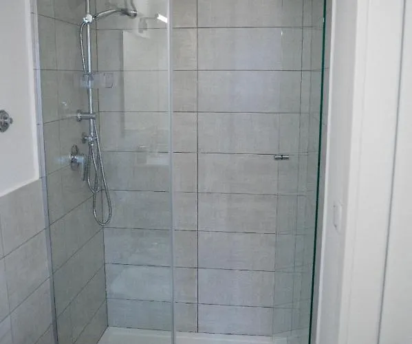 Alighieri 97 Bed and Breakfast 3*