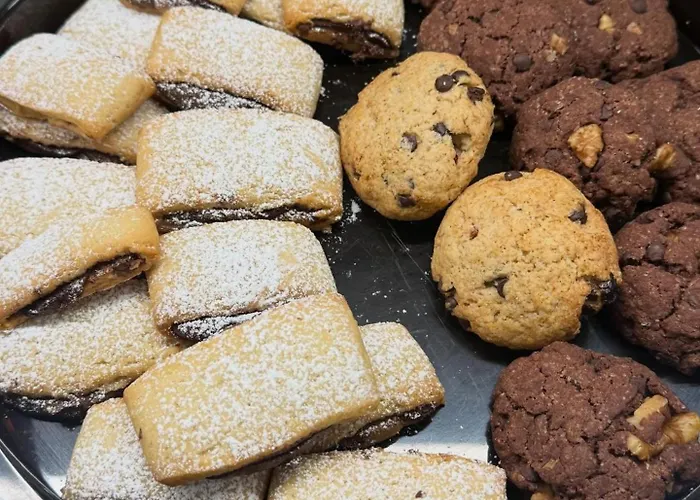 Alighieri 97 Bed and Breakfast 3*