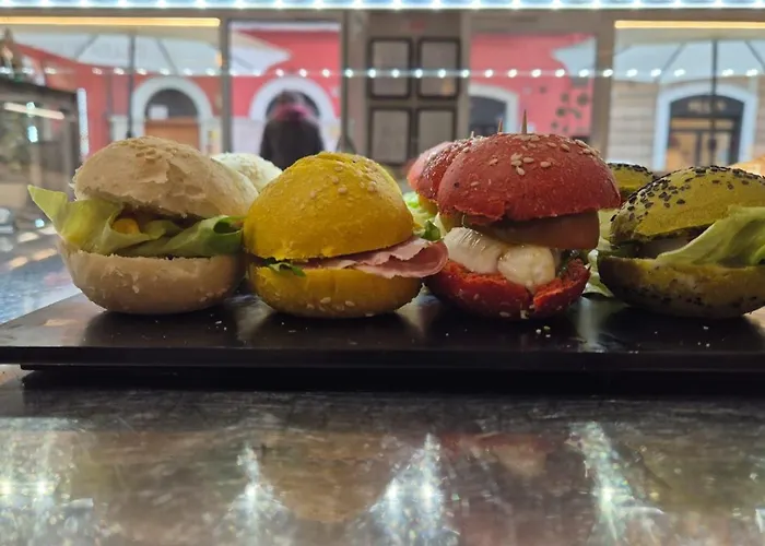 Alighieri 97 Bed and Breakfast 3*